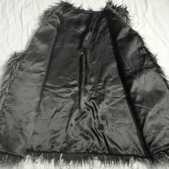 Lane Bryant Faux Shaggy Fur Women's Size 1X Black And White Open Front Vest 395 - Picture 4 of 8